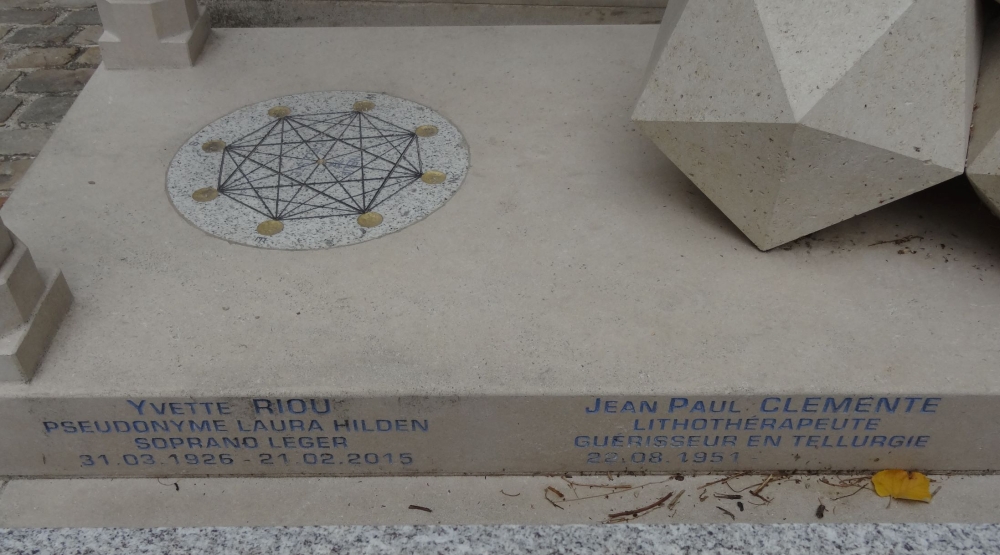 62 | HILDEN, RIOU Yvette, dite Laura (1926-2015)