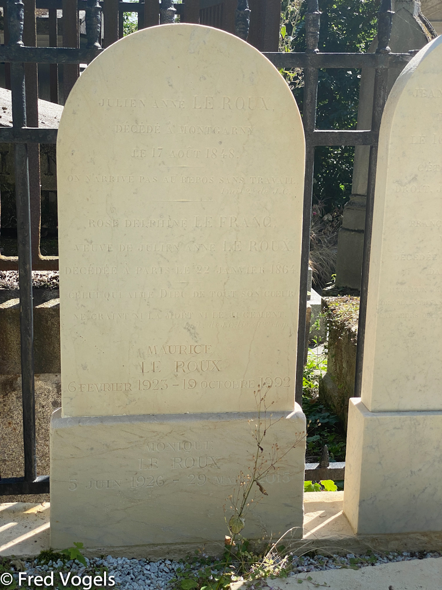 Pere Lachaise 2021-358.jpg