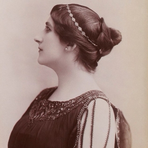 81 | MICLOS Marie Aimée, Veuve ROGER, Mme BATTAILLE (1860-1951